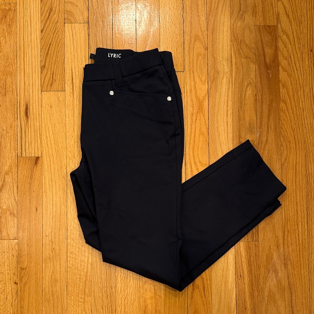 Daily Sports Women’s Black Pants Size 8